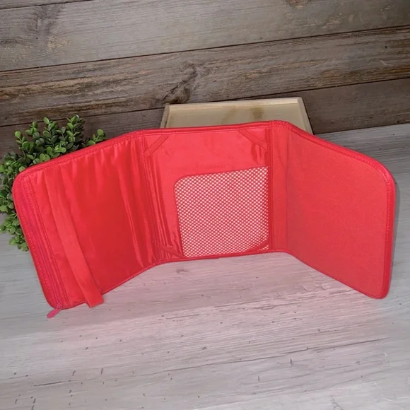 THIRTY-ONE Pink & White Tri-Fold Notebook Tablet iPad Case - Picture 3 of 6